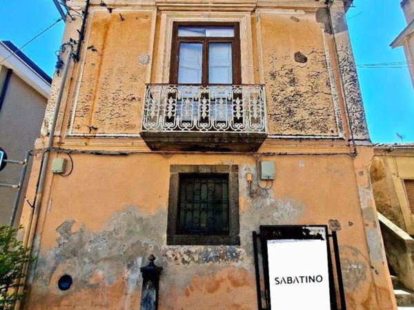 intera palazzina in vendita a Salerno