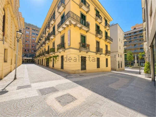 appartamento in vendita a Salerno in zona Centro Città