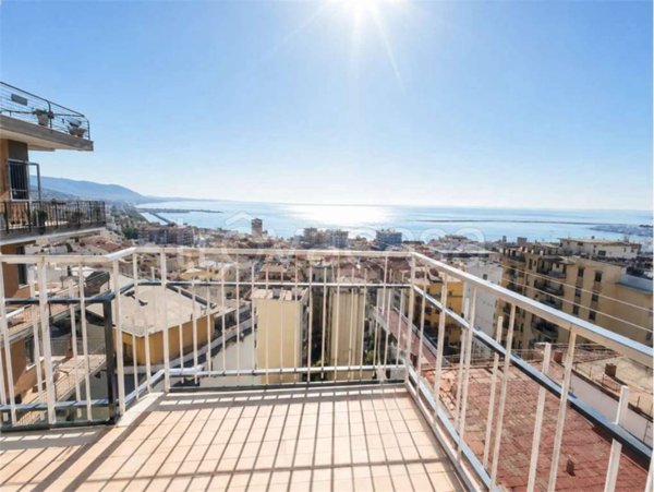 appartamento in vendita a Salerno in zona Centro Città