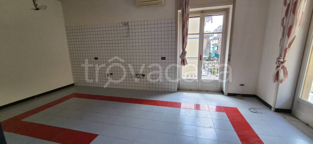 appartamento in vendita a Salerno in zona Pastena