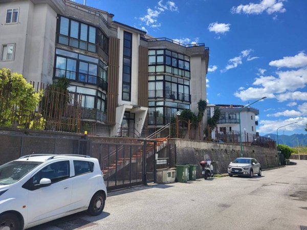 appartamento in vendita a Salerno in zona Irno