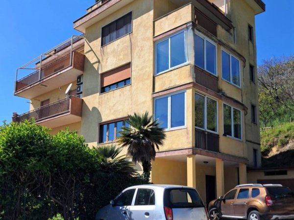 appartamento in vendita a Salerno in zona Giovi Altimare