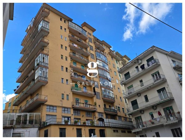 appartamento in vendita a Salerno in zona Irno