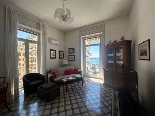 appartamento in vendita a Salerno in zona Centro Città