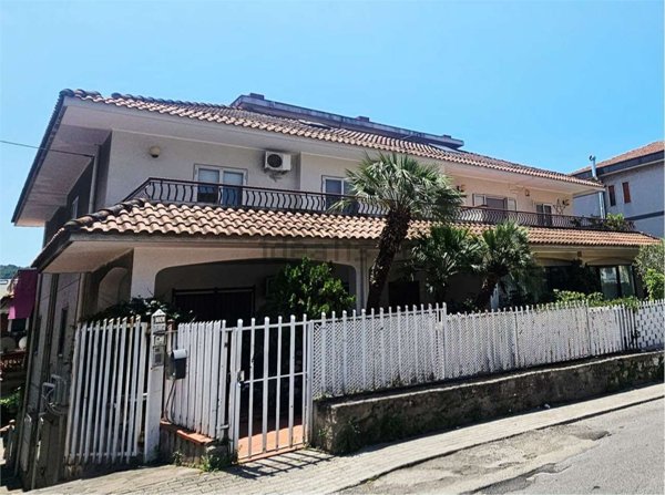 appartamento in vendita a Salerno in zona Fontana di Genca / Pastorano