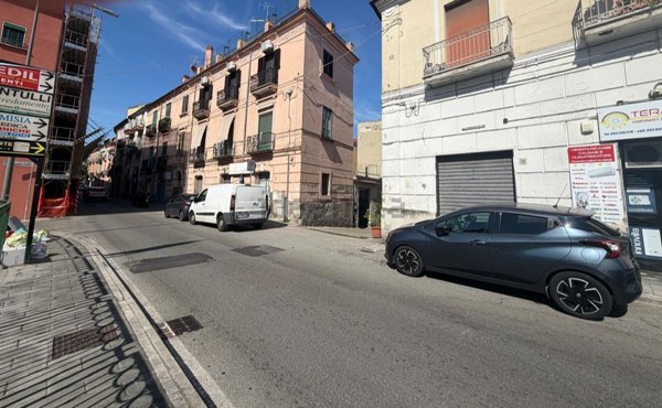 casa semindipendente in vendita a Salerno