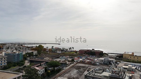 appartamento in vendita a Salerno in zona Mercatello