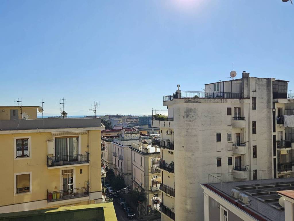 appartamento in vendita a Salerno in zona Centro Città