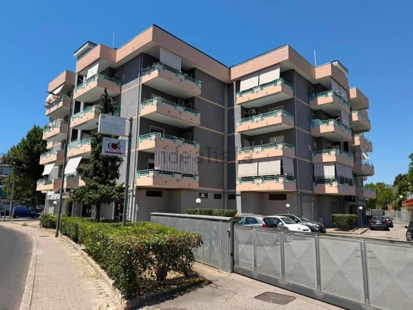 appartamento in vendita a Salerno in zona Mercatello