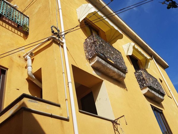 appartamento in vendita a Salerno in zona Brignano / Piezzo