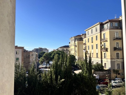 appartamento in vendita a Salerno in zona Centro Città