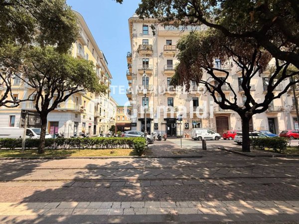 appartamento in vendita a Salerno in zona Centro Città