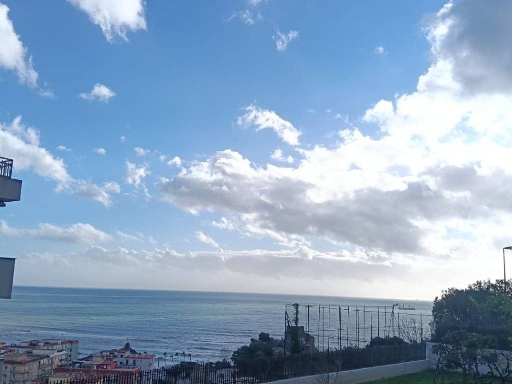 appartamento in vendita a Salerno in zona Irno