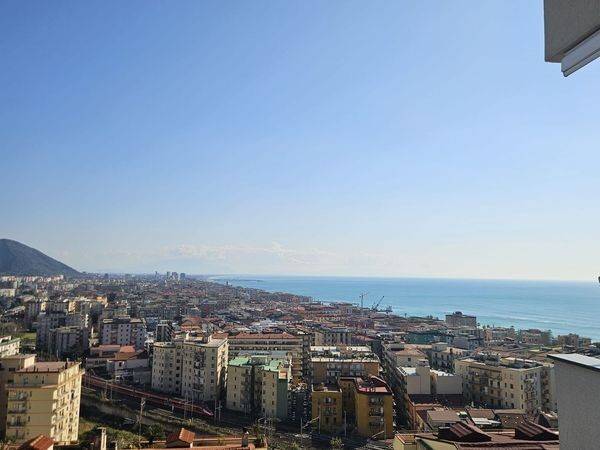 appartamento in vendita a Salerno in zona Irno