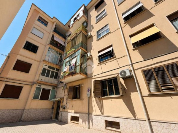 appartamento in vendita a Salerno in zona Mercatello