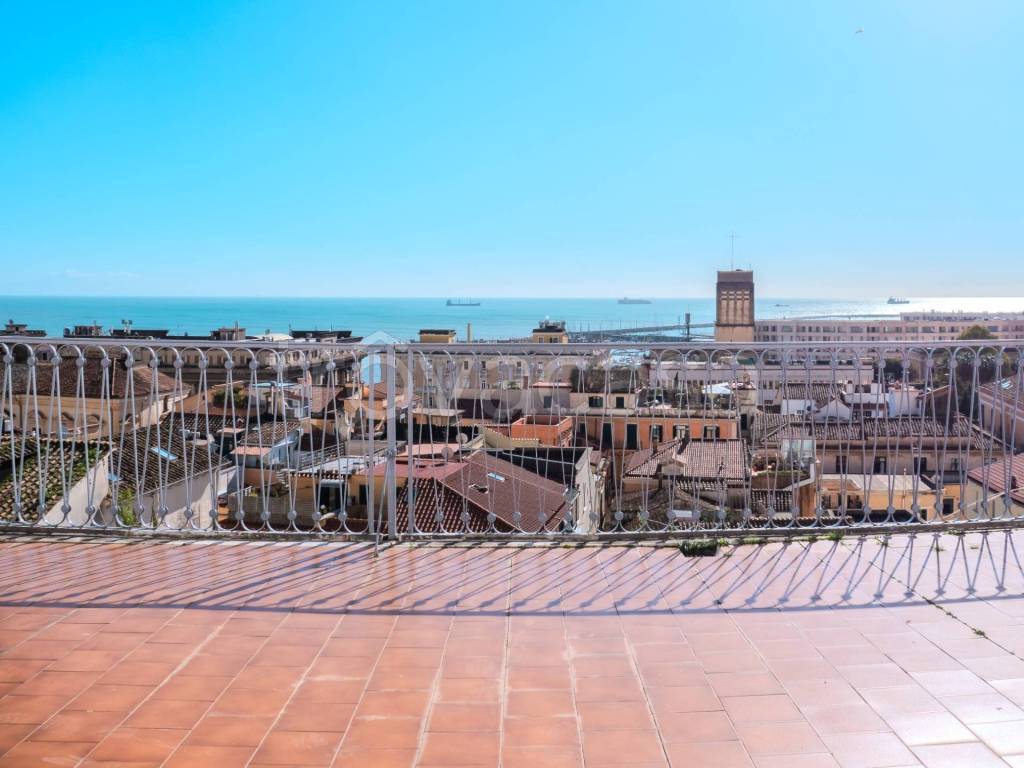 appartamento in vendita a Salerno in zona Centro Città