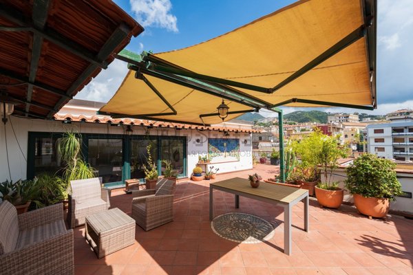 appartamento in vendita a Salerno in zona Centro Città