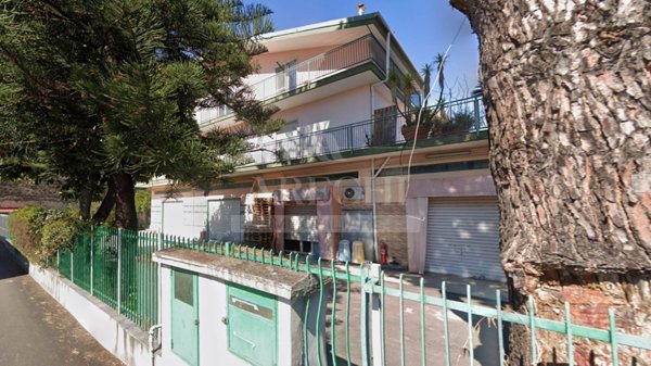 capannone in vendita a Salerno in zona Zona Industriale