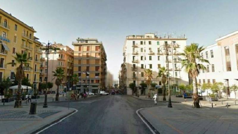 appartamento in vendita a Salerno in zona Centro Città