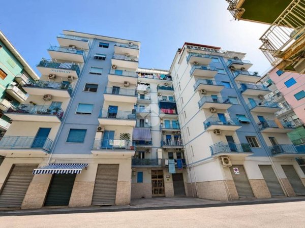 appartamento in vendita a Salerno in zona Pastena