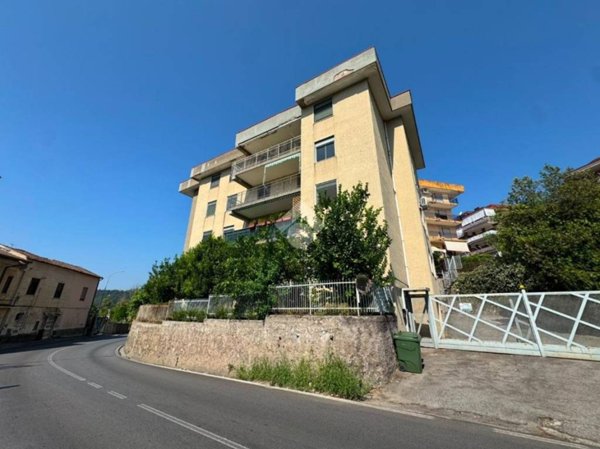 appartamento in vendita a Salerno in zona Fontana di Genca / Pastorano