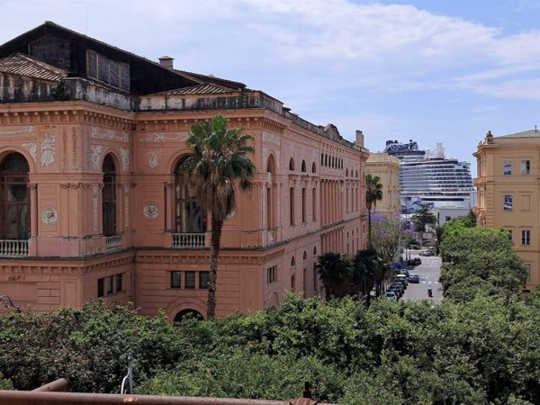 appartamento in vendita a Salerno in zona Centro Città