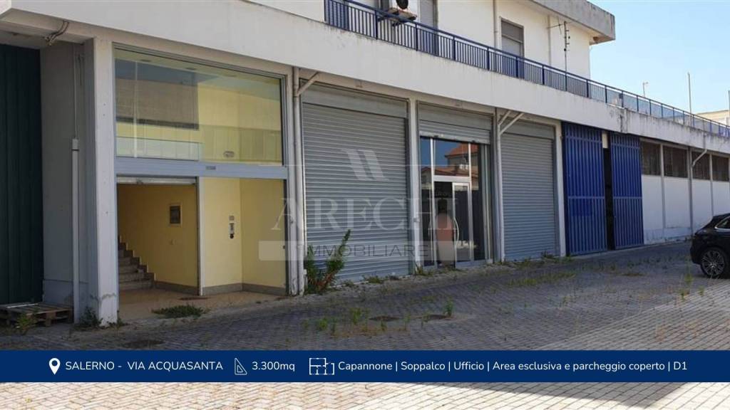 locale commerciale in vendita a Salerno in zona Zona Industriale