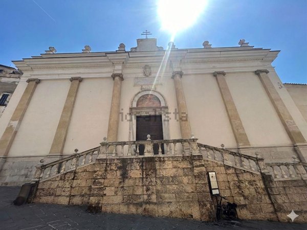 appartamento in vendita a Salerno in zona Centro Città