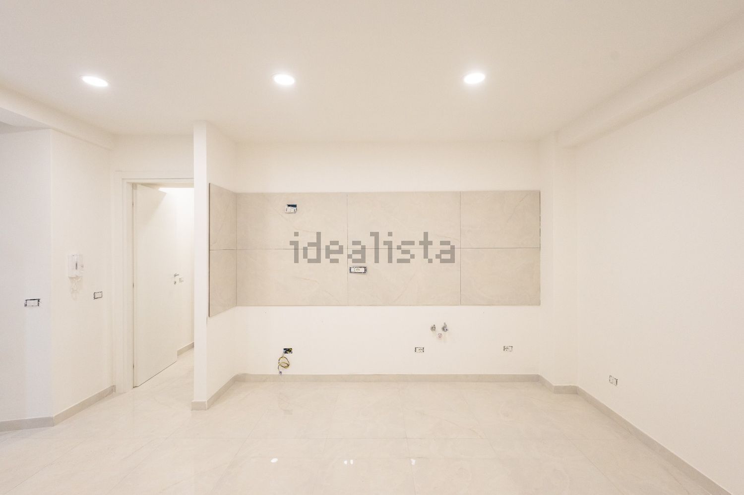 appartamento in vendita a Salerno in zona Centro Città
