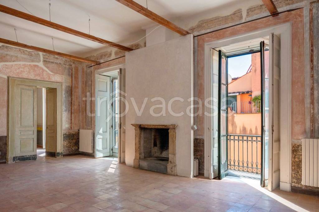 appartamento in vendita a Salerno in zona Centro Città