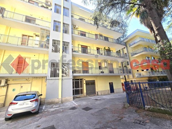 appartamento in vendita a Salerno in zona Mercatello