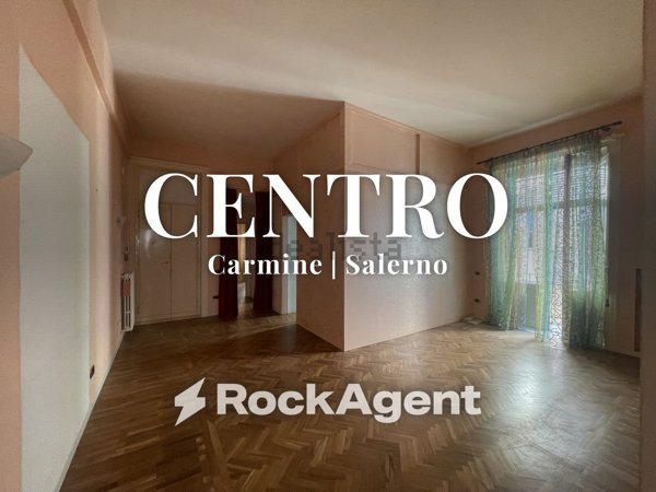 appartamento in vendita a Salerno in zona Centro Città