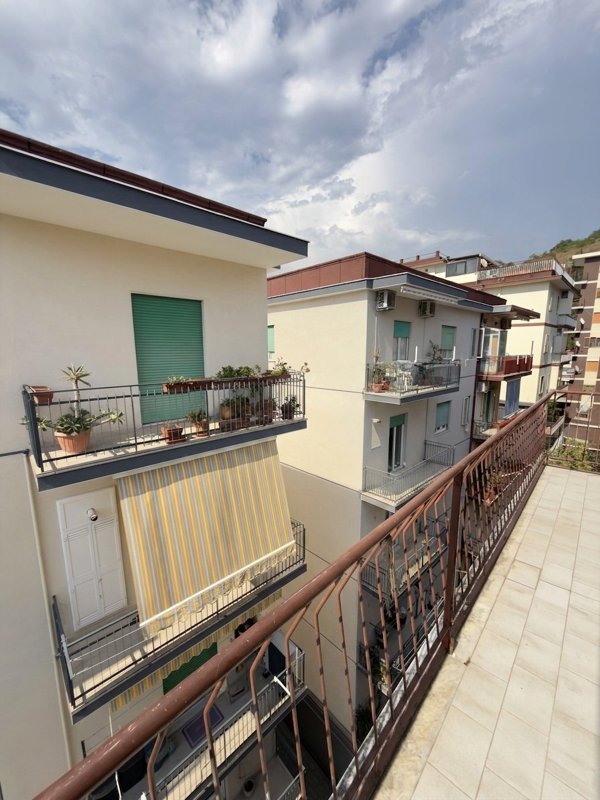 appartamento in vendita a Salerno in zona Centro Città