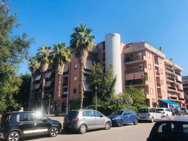 appartamento in vendita a Salerno in zona Pastena
