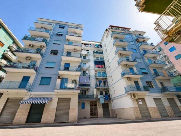 appartamento in vendita a Salerno in zona Mercatello