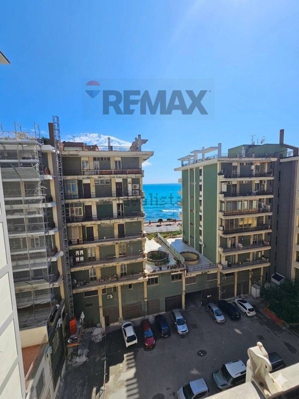 appartamento in vendita a Salerno in zona Centro Città
