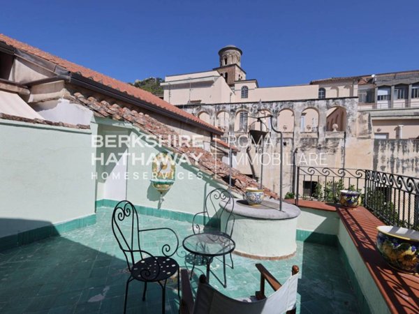 appartamento in vendita a Salerno in zona Centro Città
