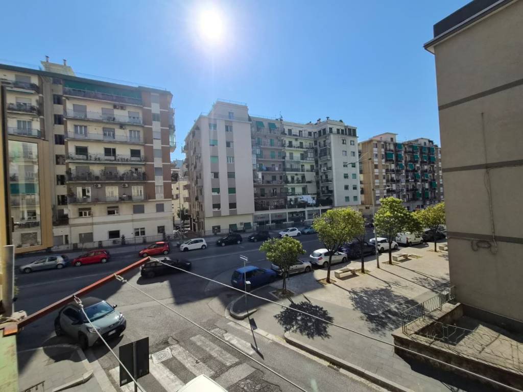 appartamento in vendita a Salerno in zona Calcedonia