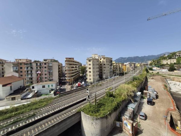 appartamento in vendita a Salerno in zona Torrione