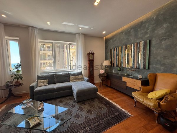 appartamento in vendita a Salerno in zona Centro Città