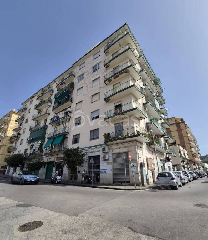 appartamento in vendita a Salerno in zona Torrione
