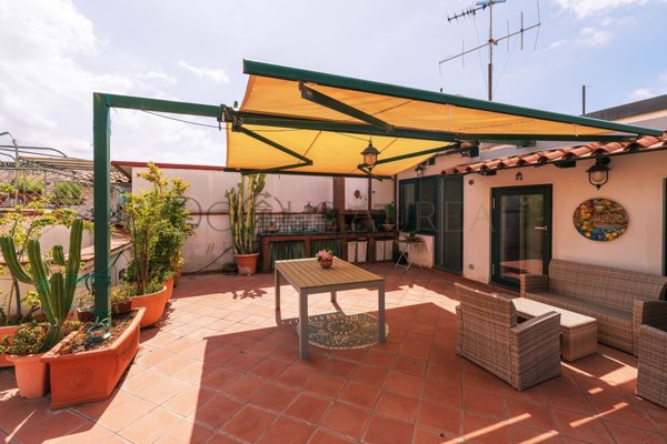 appartamento in vendita a Salerno in zona Centro Città