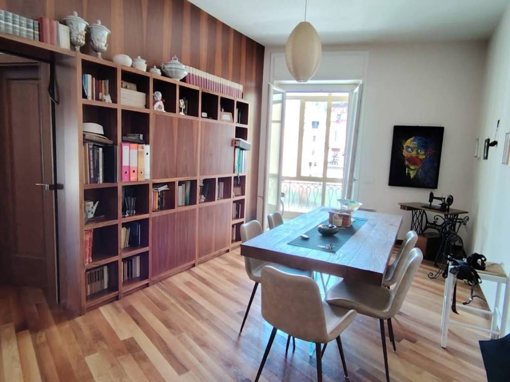 appartamento in vendita a Salerno in zona Centro Città