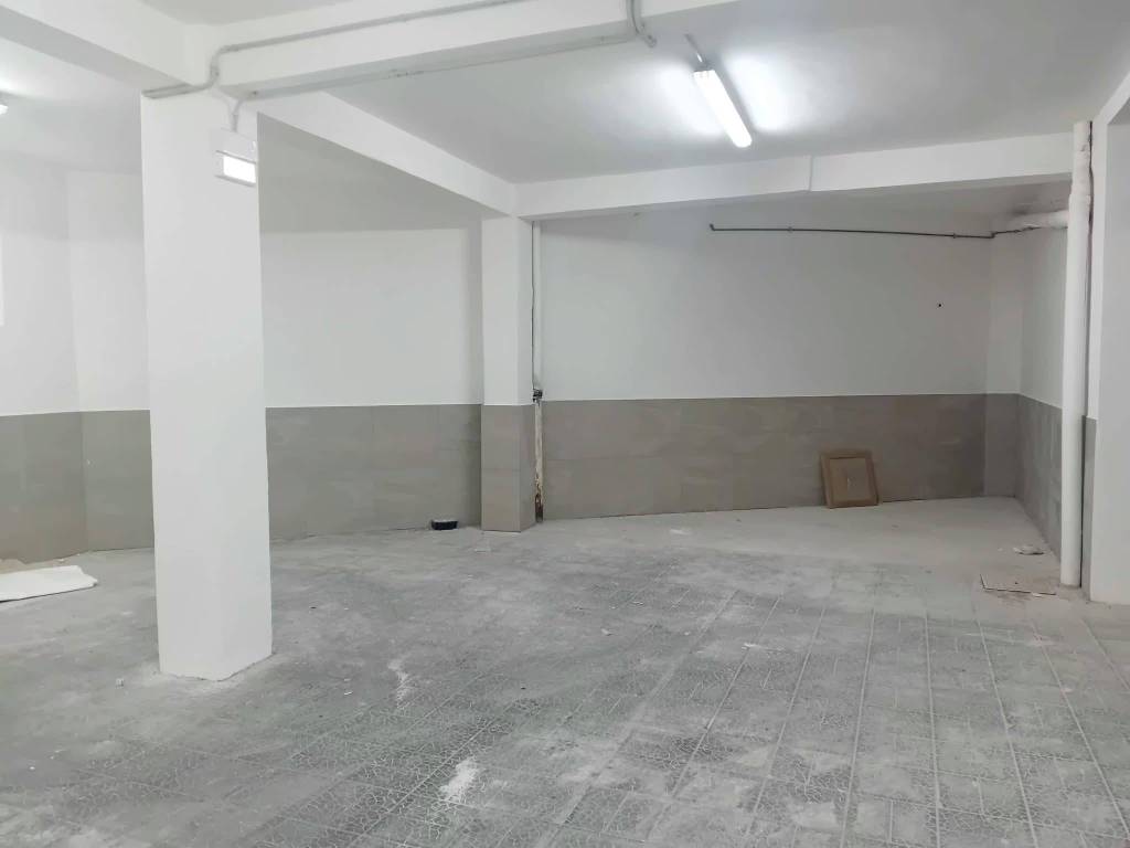 box auto in vendita a Salerno in zona Irno