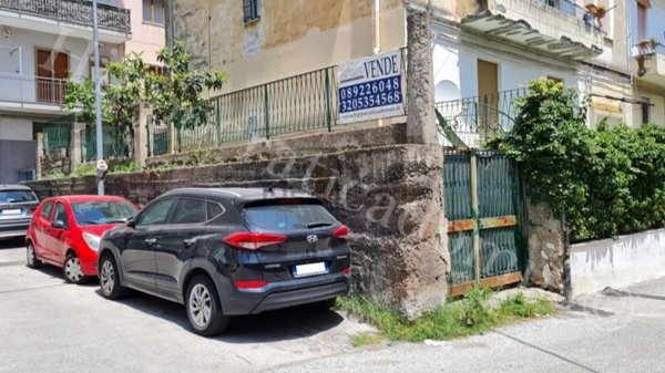 terreno in vendita a Salerno