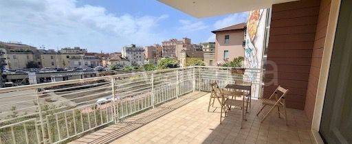 appartamento in vendita a Salerno in zona Centro Città