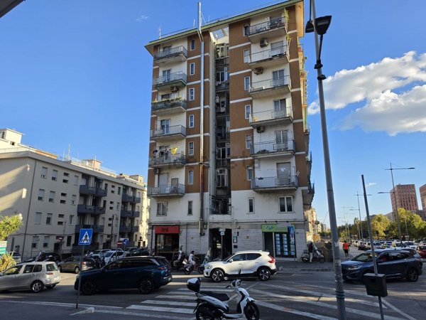 appartamento in vendita a Salerno in zona Calcedonia