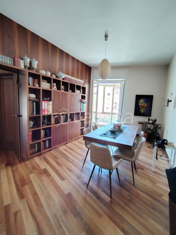 appartamento in vendita a Salerno in zona Centro Città