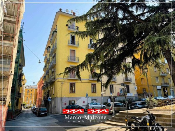 appartamento in vendita a Salerno in zona Centro Città