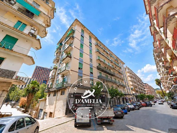 appartamento in vendita a Salerno in zona Irno